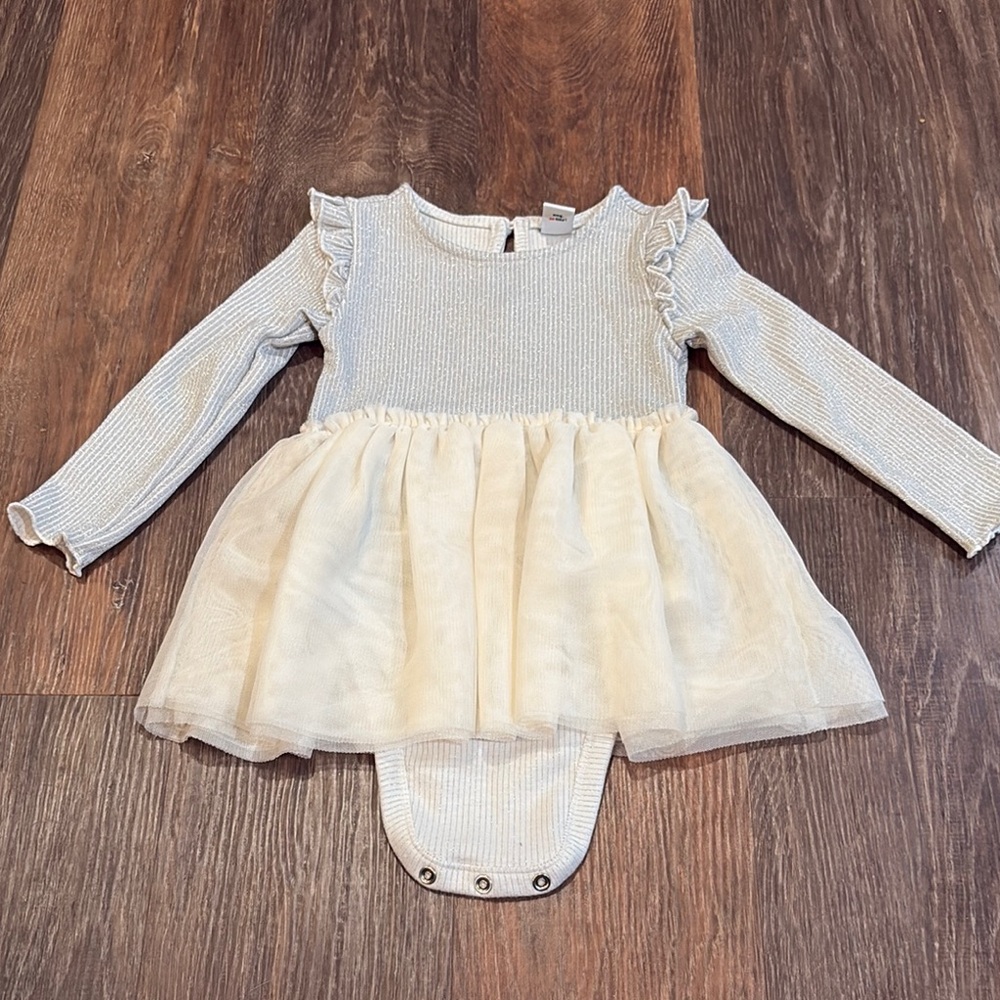 Old Navy Cream and Gray Ruffled Bodysuit